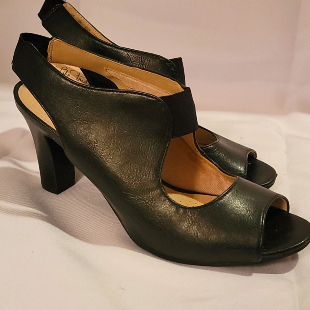 Life Stride size 8M sling backs